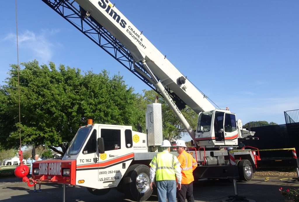 Step-by-step demonstration of Link-Belt Crane Models for NCCCO Operators showing load chart interpretation, boom angle calculations, and outrigger positioning per NCCCO certification requirements and ASME standards