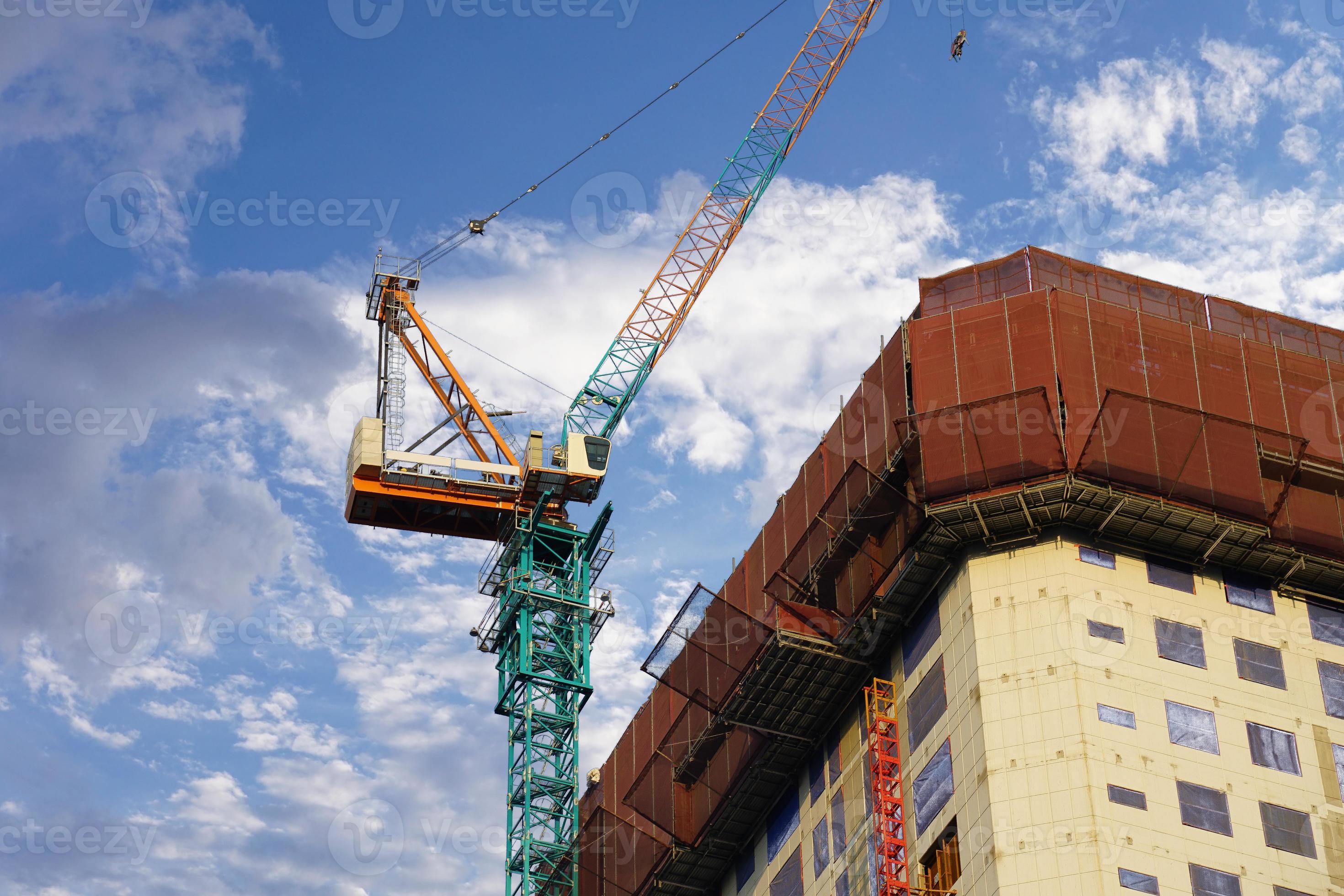 Step-by-step demonstration of OSHA Crane Work Zone Control Requirements showing load chart interpretation, boom angle calculations, and outrigger positioning per NCCCO certification requirements and ASME standards